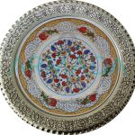 Armada Çini PRT 44 25 Cm Sarı Altın Yaldızlı Lale karanfil Desenli Gümüş Çerçeveli Porselen Çini Tabak