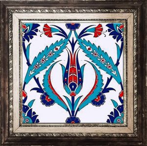 20x20 Cm Ac 2 Kırmızı Lale Desenli İznik Çini Seramik Karo
