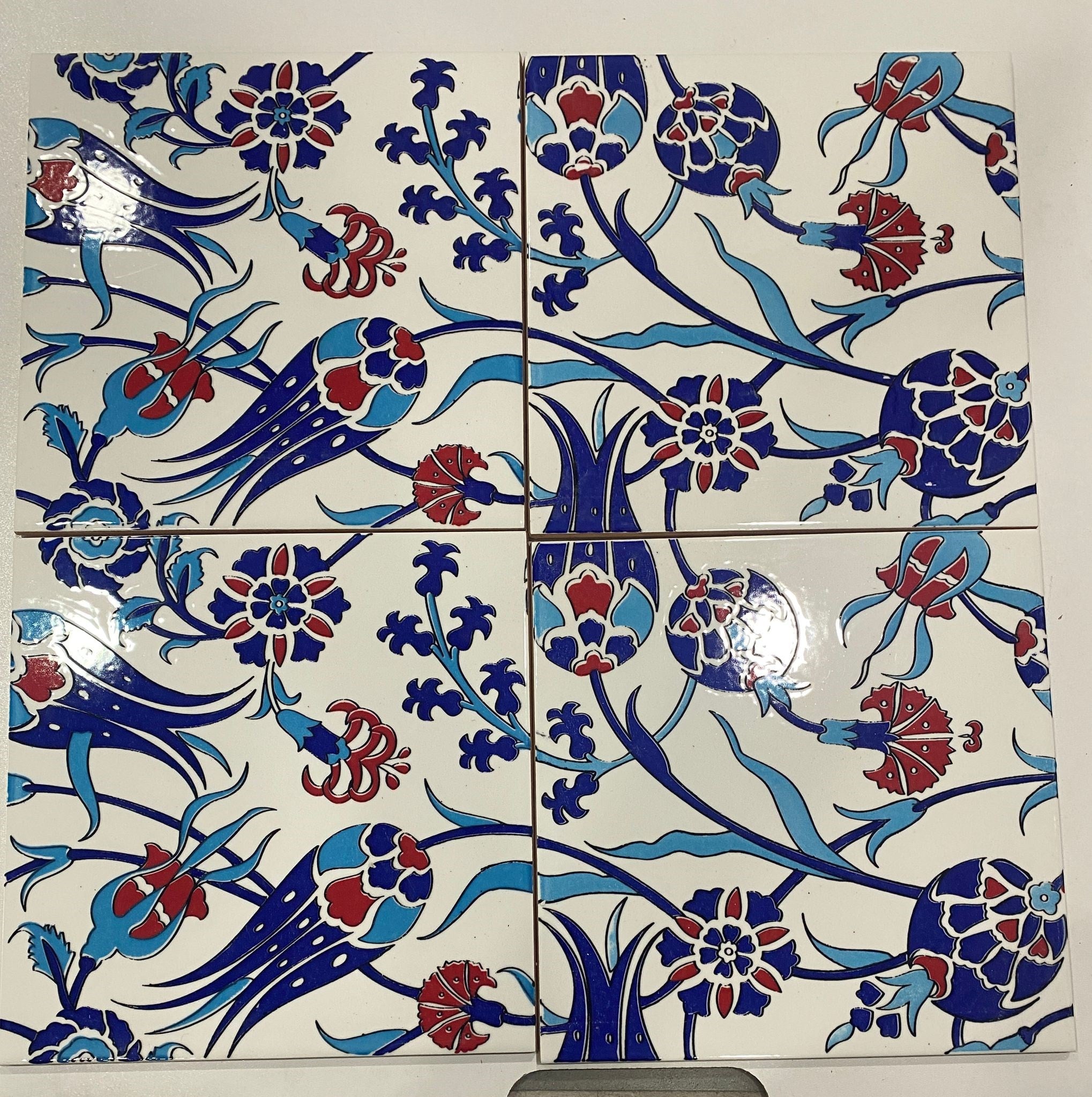 20x20 Cm SP 105 Lale Çiçek Desen Kütahya İznik Çini Karo