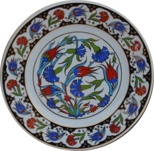 PRT 31 25 Cm Siyah Altın Yaldızlı Lale karanfil Çini Desenli Porselen Tabak